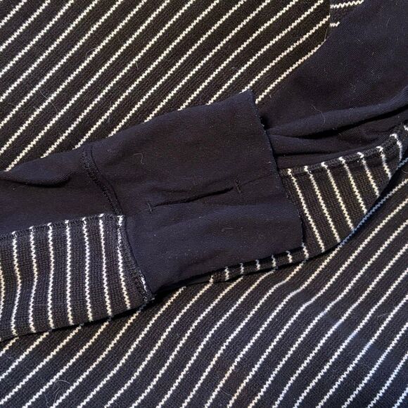 Lululemon Fleet Street Pullover Black White - Picture 5 of 5